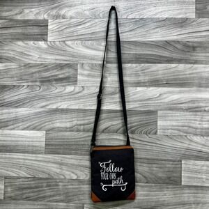 Thirty-One Explorer Crossbody Bag Womens Gray Canvas Follow Your Own Path Pocket